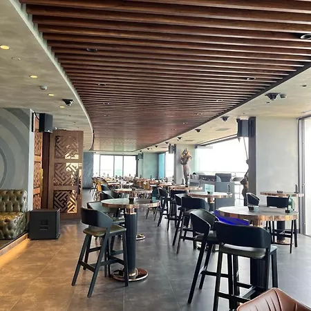 Elizabeth Grand Sapphire Апартаменты *